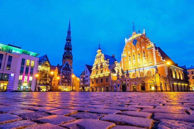 Old Town And Art Nouveau Walking Tour Of Riga - Alberta Iela and the Latvian National Opera: Where the Style Shows Off