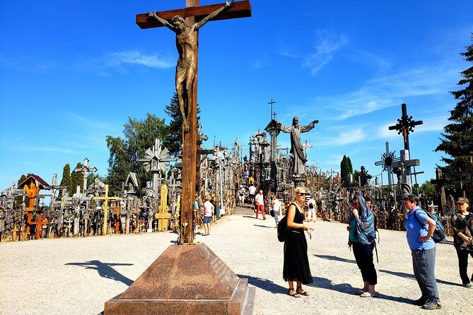 Private trip - Hill of Crosses / 2 countries in 1 day - Riga hotel pickup and the Eleja border stop