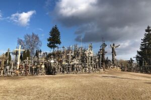 Tour from Riga - Vilnius via Bauska, Rundale, The Hill of Crosses - Riga to Vilnius in a Single Day: The Real Value